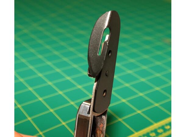 Yellotools BodyGuardKnife ProTeflon kniv for kutting av bakpapir 