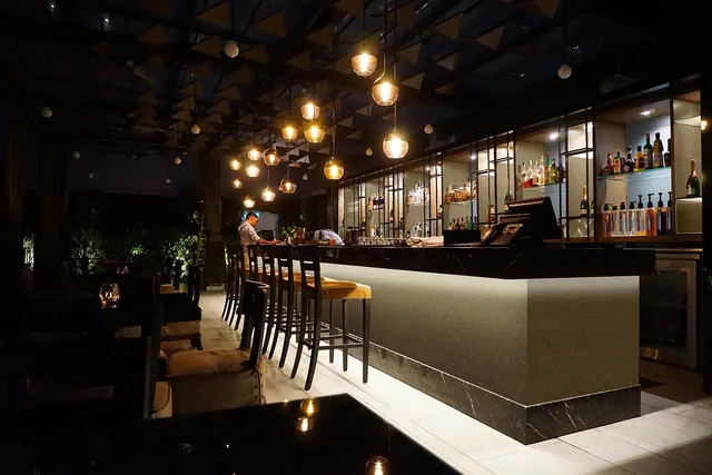 Cover Styl Glitter R17  Butter  1,22x1m 