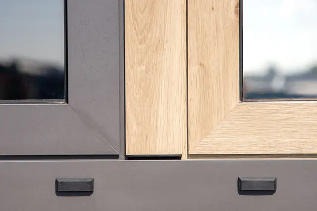 Cover Styl Exterior Wood EXTZ18 Nody Maple  1,22x1m 