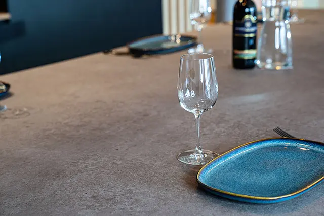 Cover Styl High-resistant Concrete HRU20 Cement dark  1,22x1m 