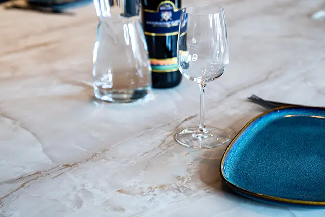 Cover Styl High-resistant Stone HRNE70 Onyx Gold  1,22x1m 