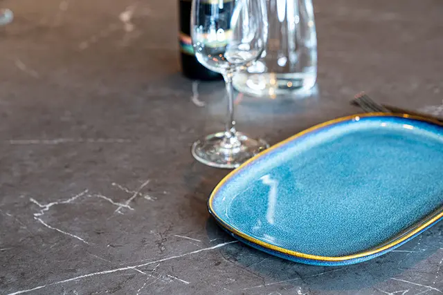 Cover Styl High-resistant Stone HRNF98 Armani Nero  1,22x1m 