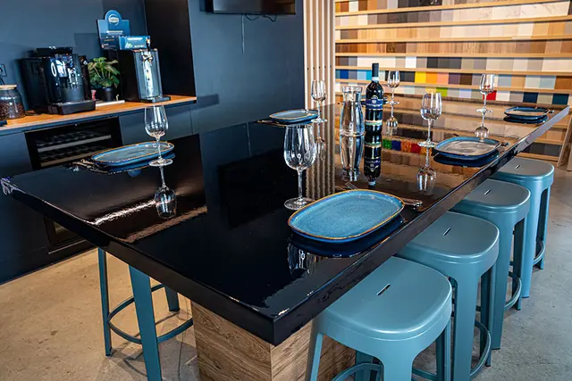 Cover Styl High-resistant Color HRJ5 Lacquered black  1,22x1m 