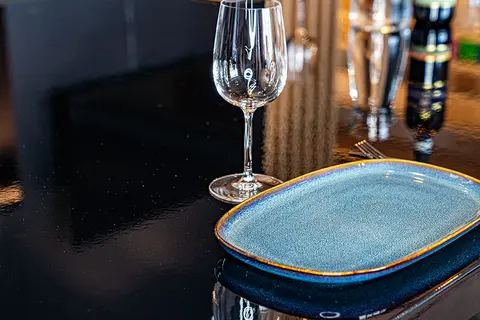 Cover Styl High-resistant Color HRJ5 Lacquered black  1,22x1m