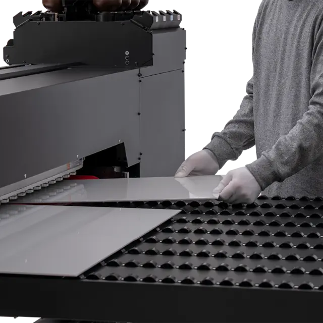 Mimaki UJ330H-160 printer Hybrid UV-printer 