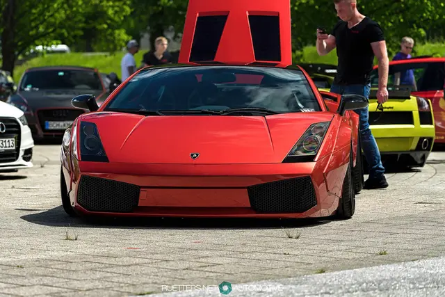 PWF Style CC4115 Ruby Red 1,52x1m 