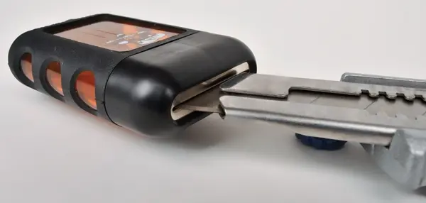 Yellotools BladeBreaker Pro verktøy for å knekke knivblad 